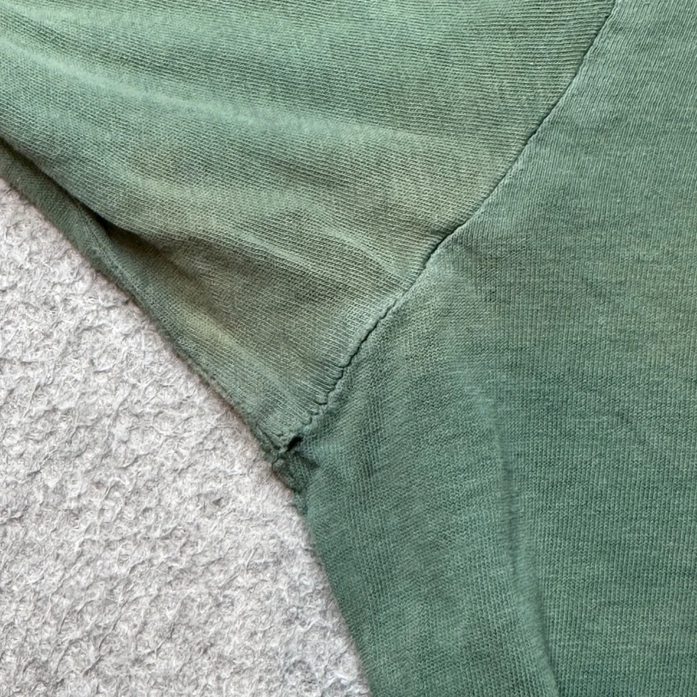The North Face T-Shirt Mens M Green Long Sleeve Camo Logo NF0A3FQ8 Crewneck‎